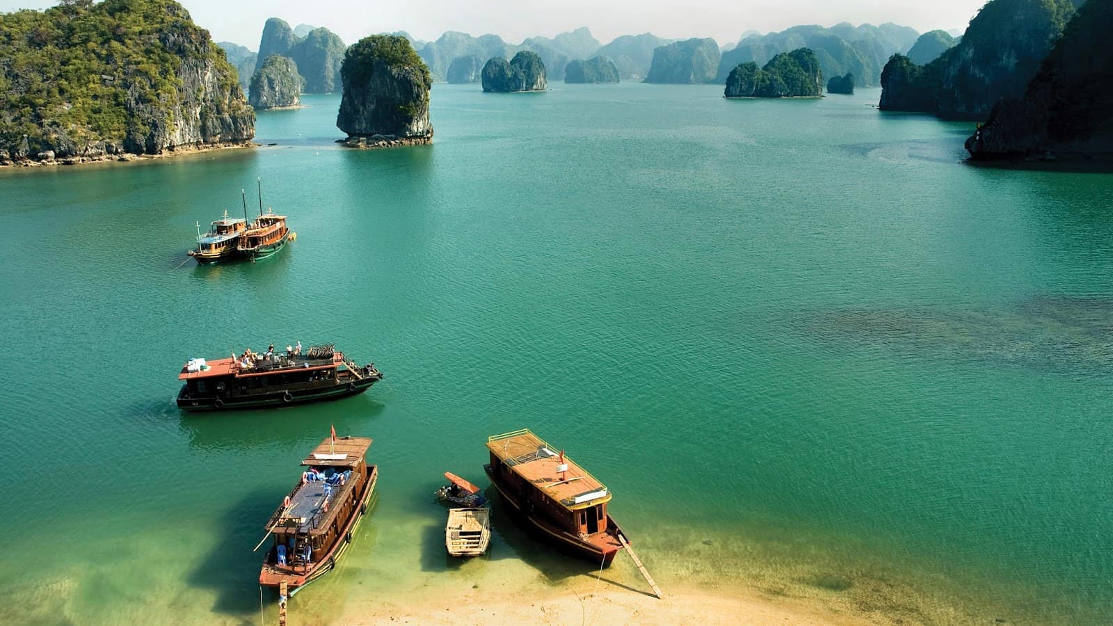 Best time to visit Halong Bay for great weather