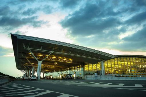 6 Fast & Safe Ways to Get from Hanoi Airport to Halong Bay