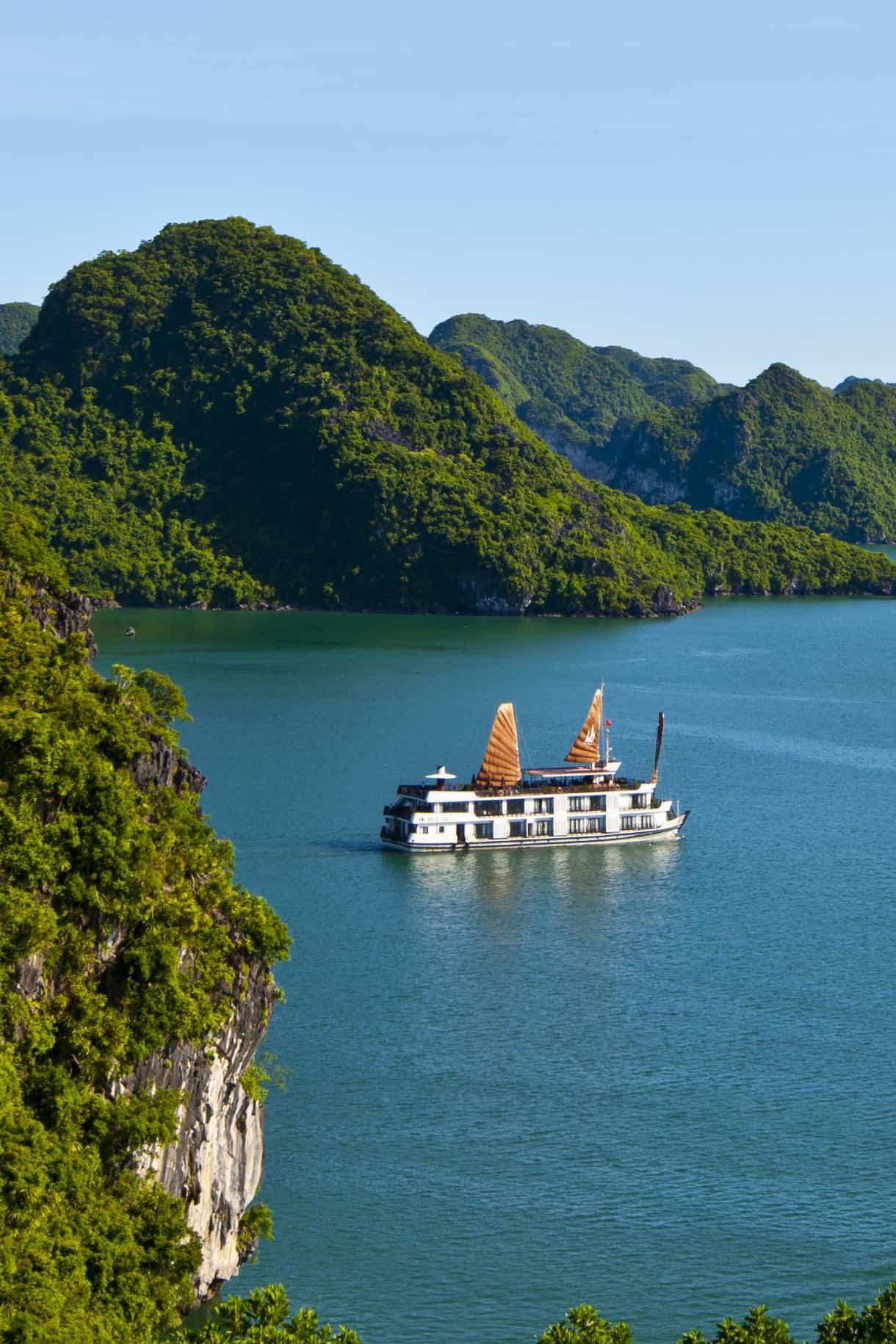 Vietnamdiscovery-Halong Bay 