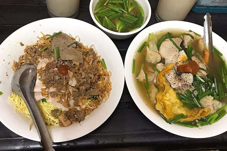 Have a dinner at the West Lake