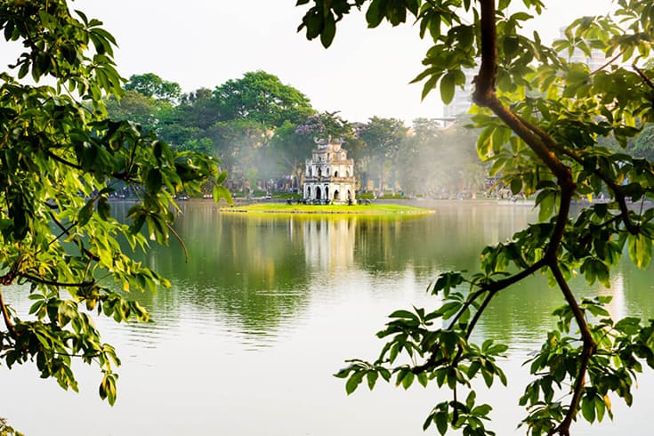 Hoan kiem lake vietnam at a glance tour