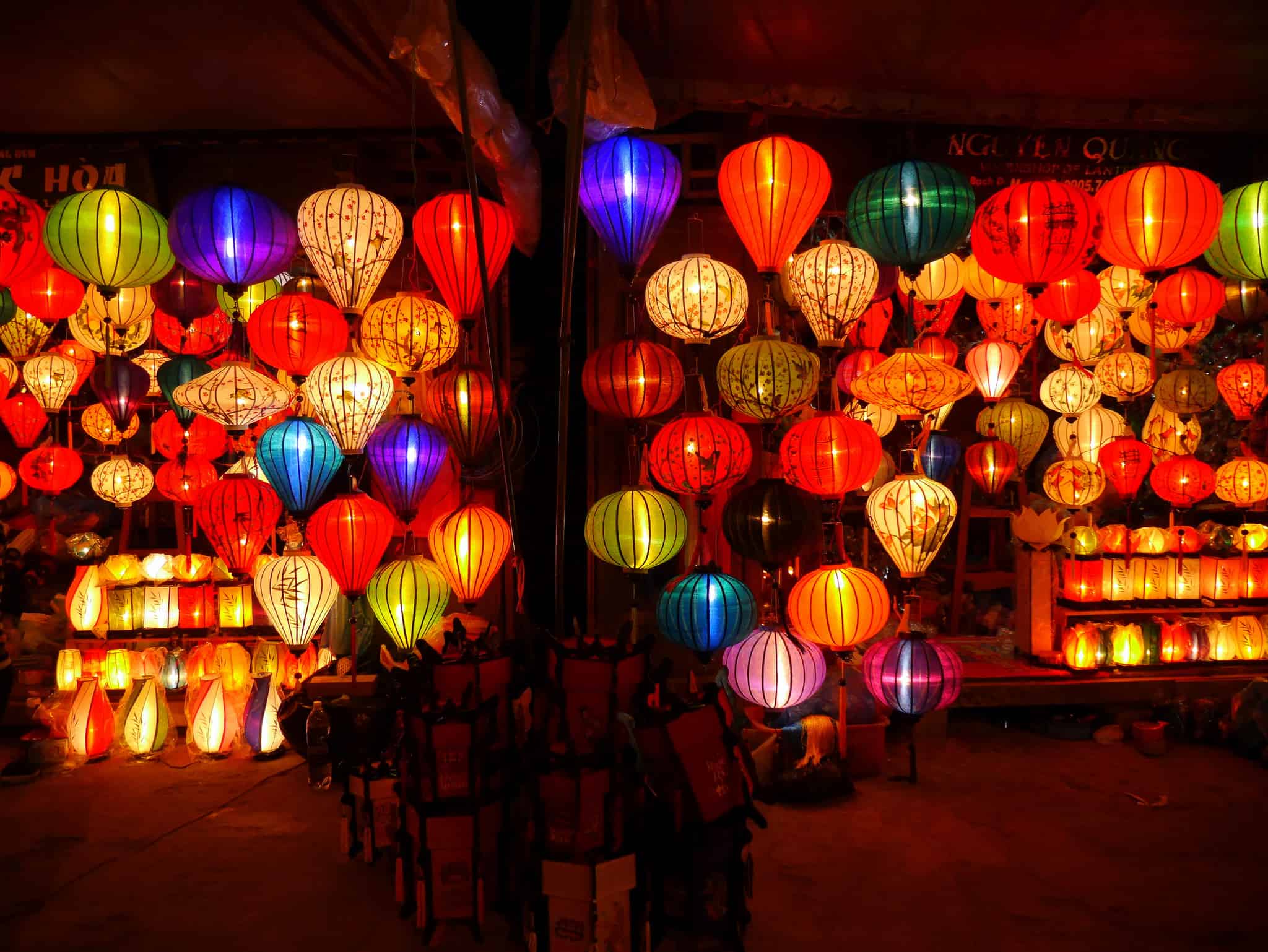 Hoi An Night Market – A Shopping Paradise