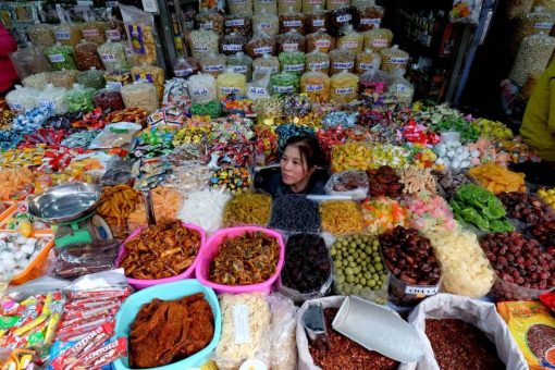 Top 4 Best Markets in Hue and Extra Shopping Tips