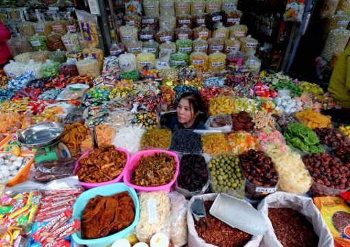 Top 4 Best Markets in Hue and Extra Shopping Tips