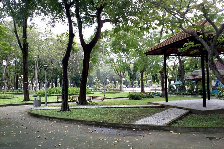 Inside Le Van Tam park