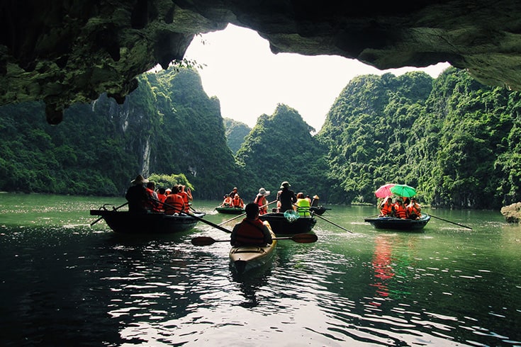 Kayaking through Luon Cave