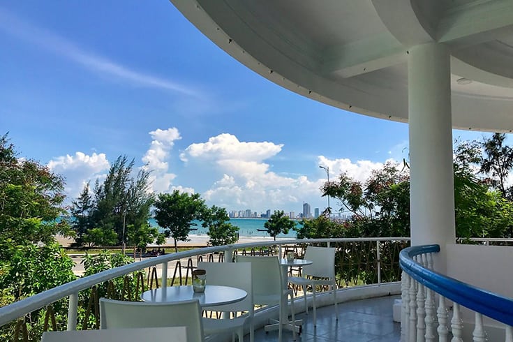 Madame Hanh - The End of the Beach