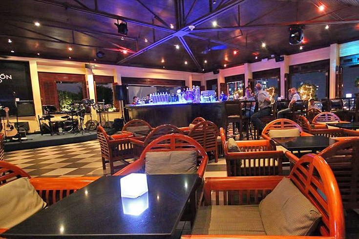 Saigon Saigon Rooftop Bar