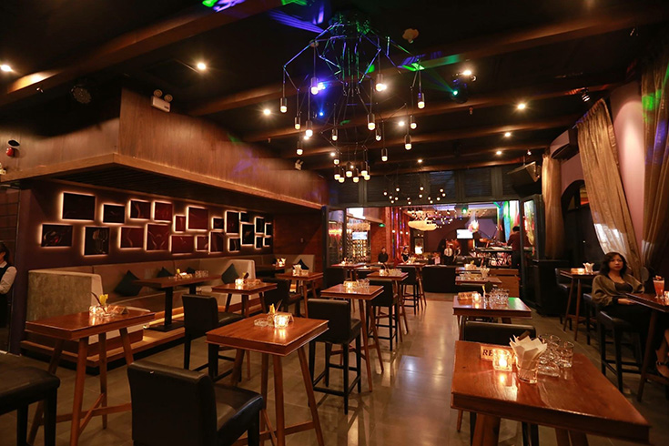 the rooftop bar indoors 