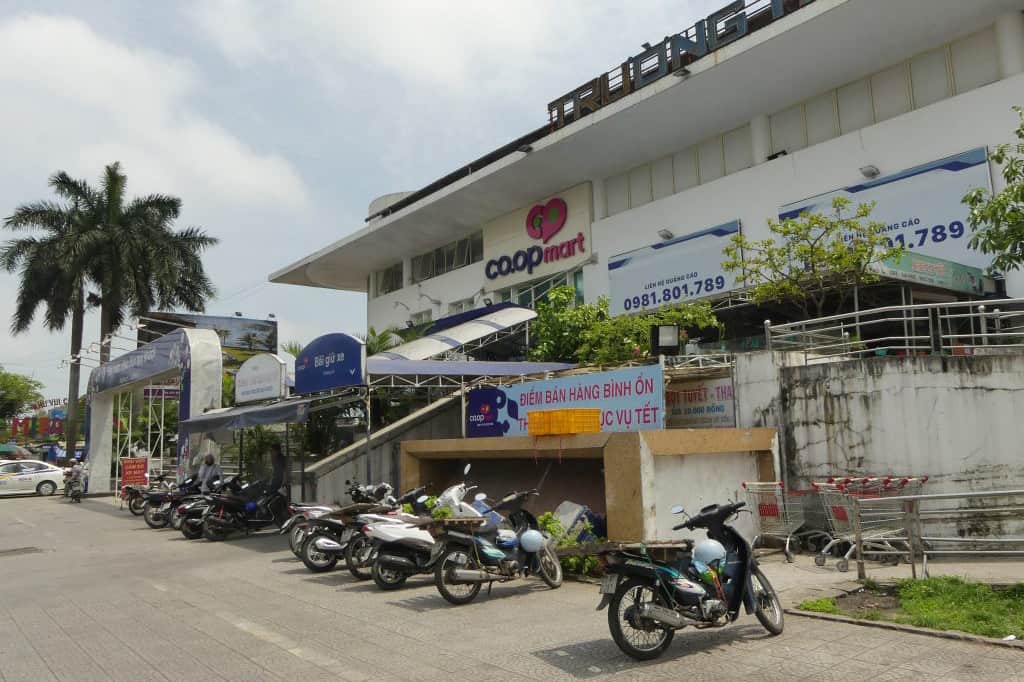 Trang Tien Plaza - Shopping in Hue