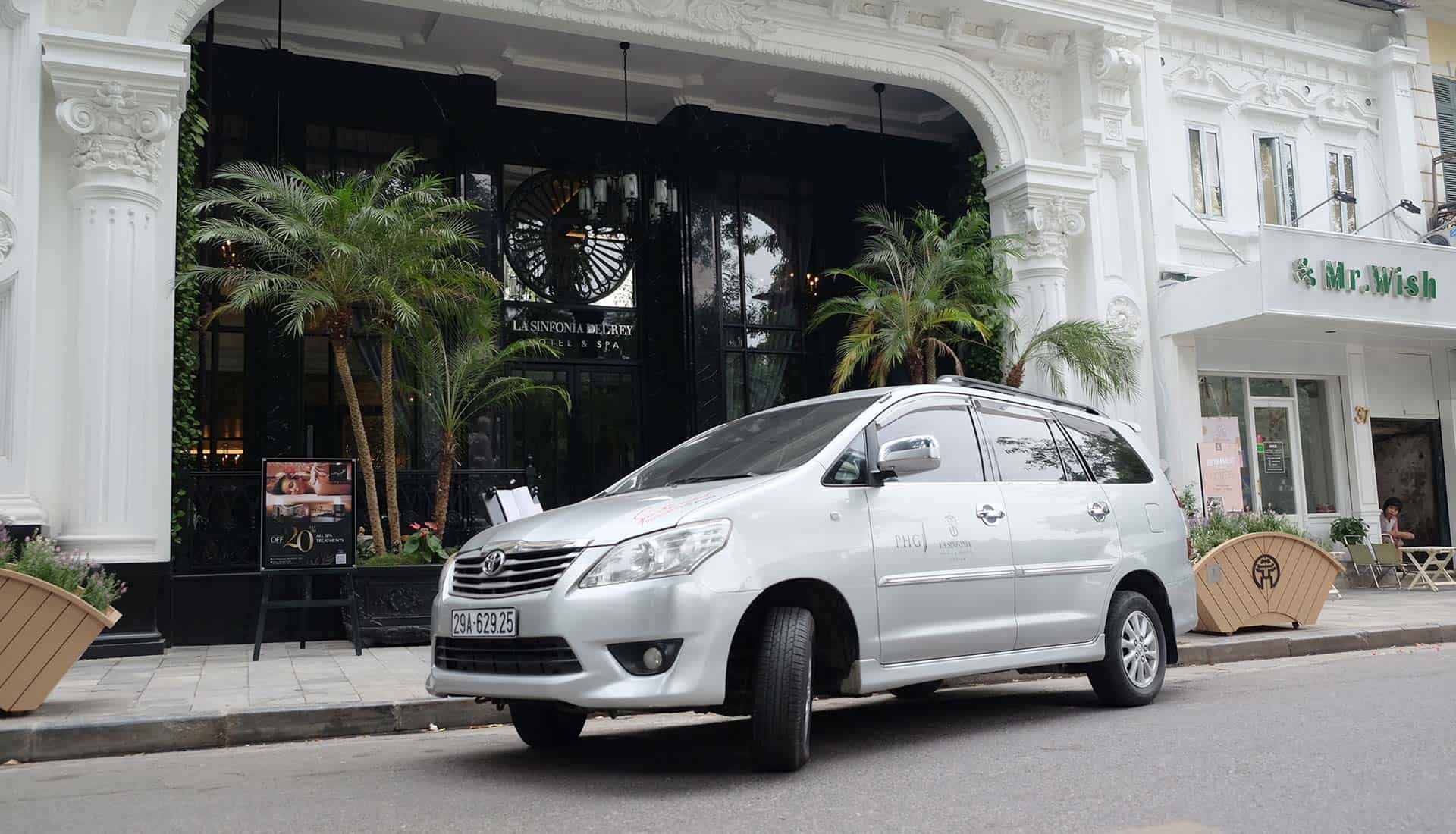 Travel from Noi Bai Airport to Halong Bay by Private Car