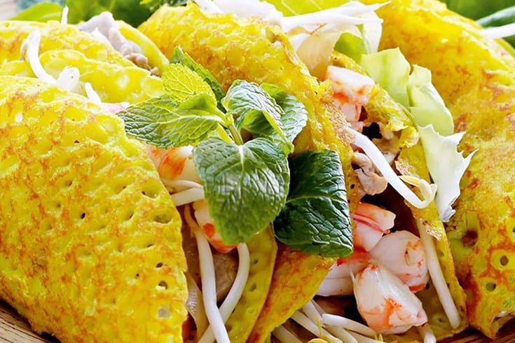 What is Banh xeo in Vietnam