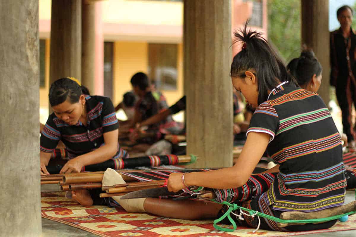 Zeng Textiles - things to buy in Hue